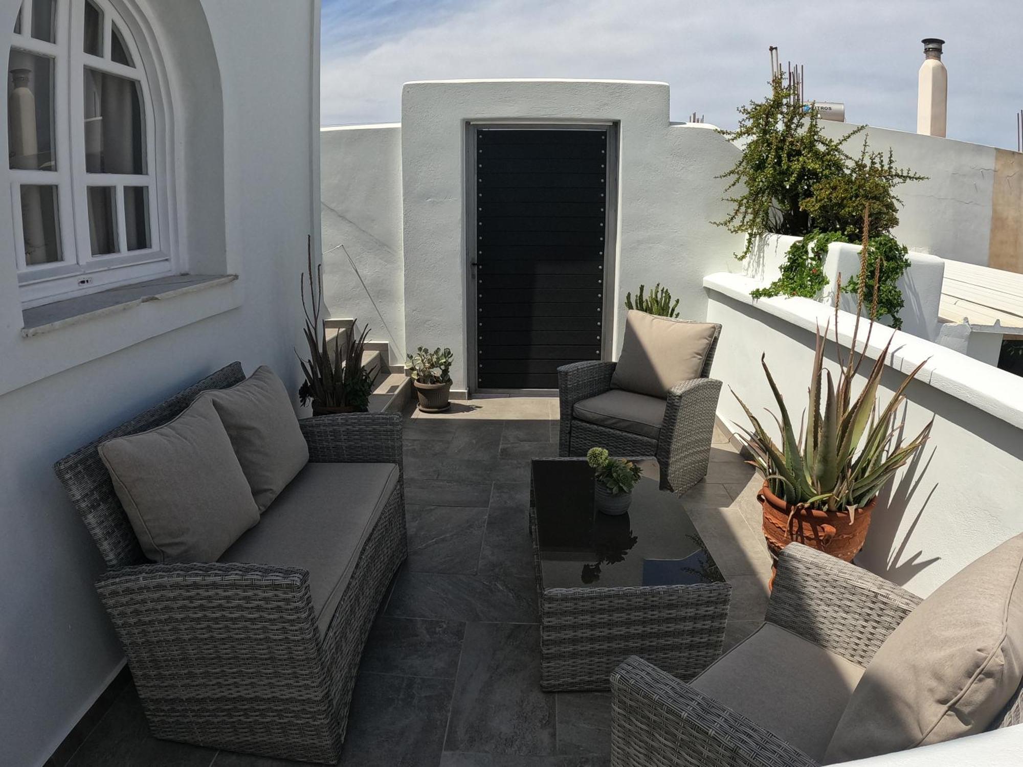 The Rock Luxury Homes Mesaria Exterior foto